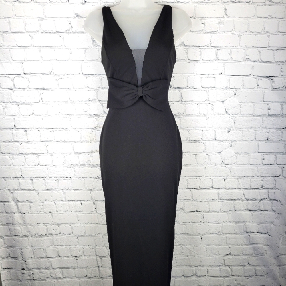 NWT Windsor Size XS Black Formal Dress With Bow